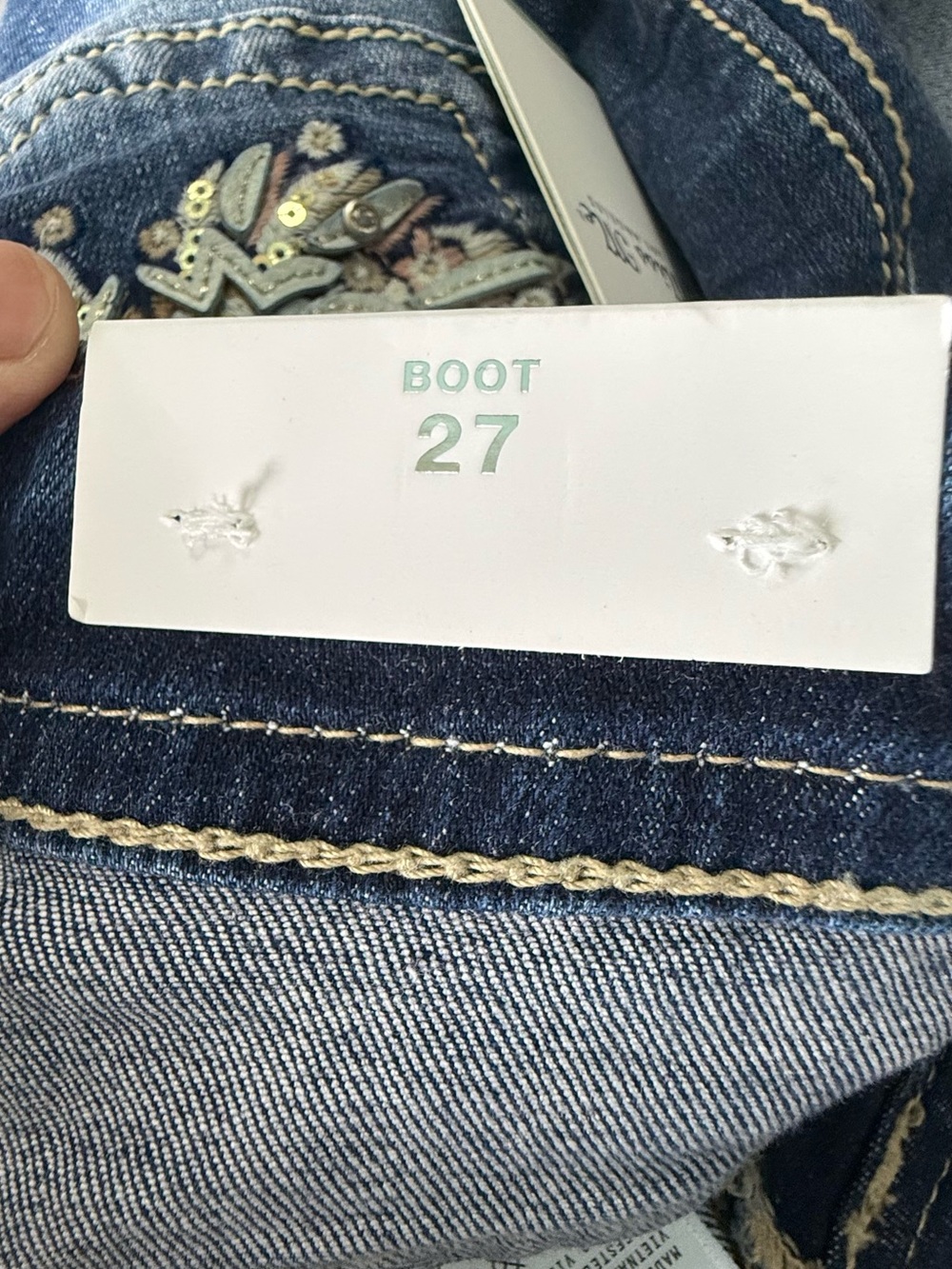 NWT Miss Me Mid-Rise Bootcut Jeans - Wing & Floral Embroidery - Size 27/32 - Picture 14 of 16